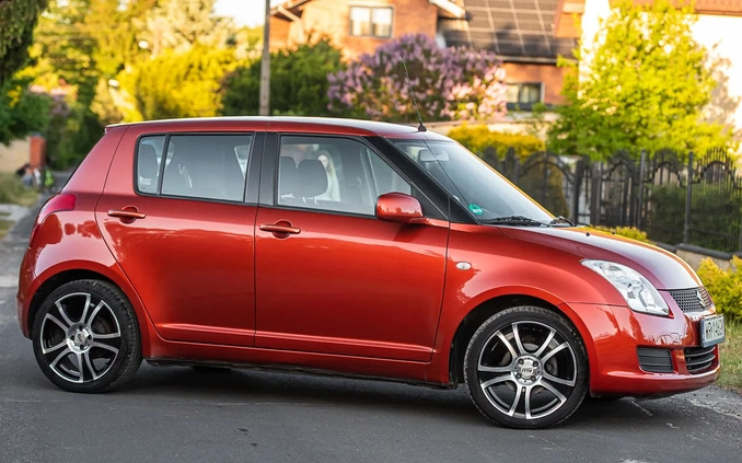 Suzuki Swift cena 18900 przebieg: 136000, rok produkcji 2009 z Rymanów małe 407
